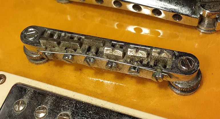 Chevalet d’une guitare électrique